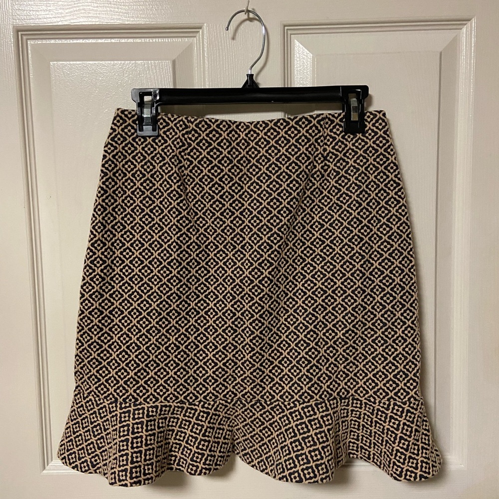 LOFT Black and Cream Patterned Skirt